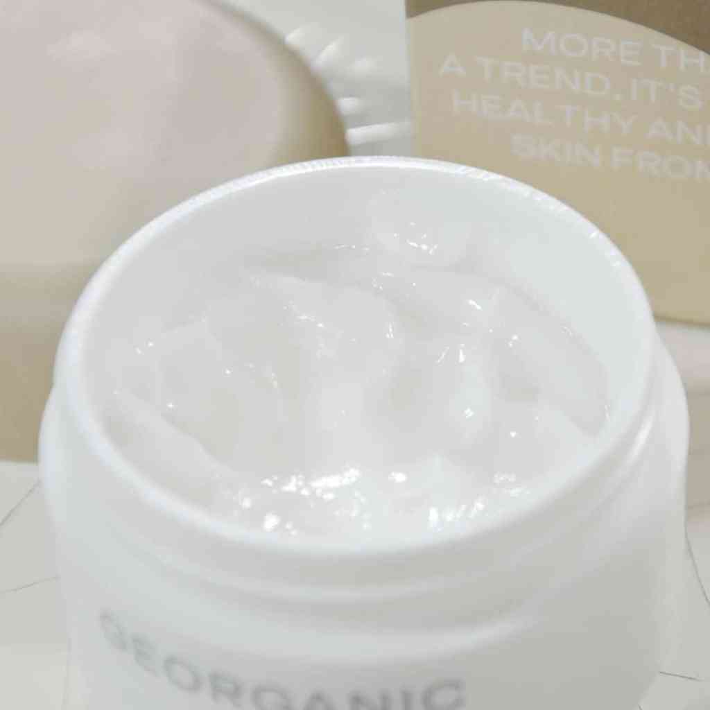 Georganic moisturiser Goat Milk Brightening Cream

